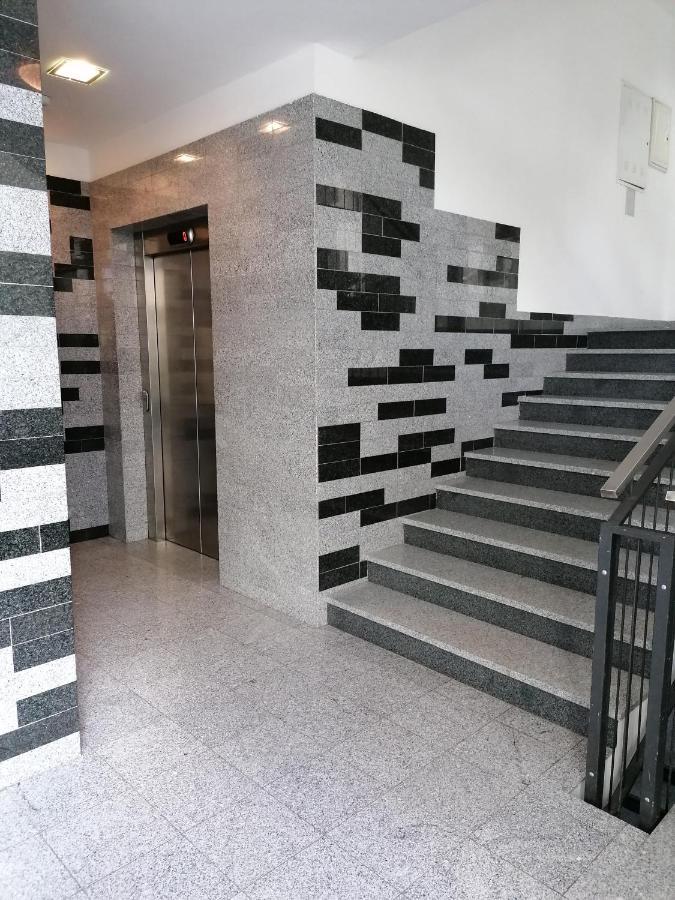 Apartments Dora Загреб Екстер'єр фото