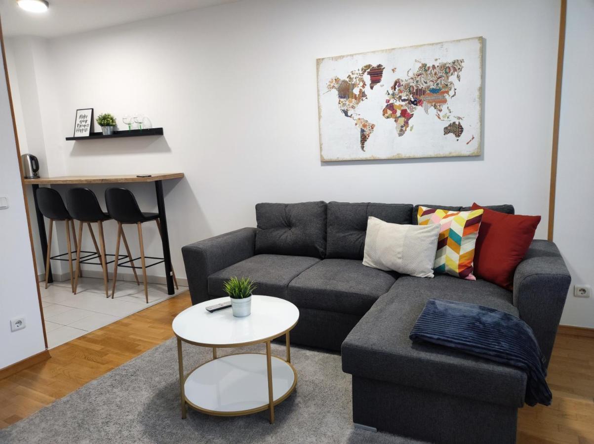 Apartments Dora Загреб Екстер'єр фото