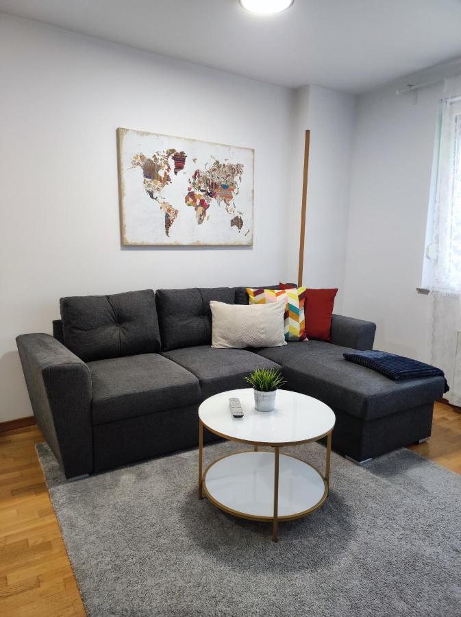 Apartments Dora Загреб Екстер'єр фото