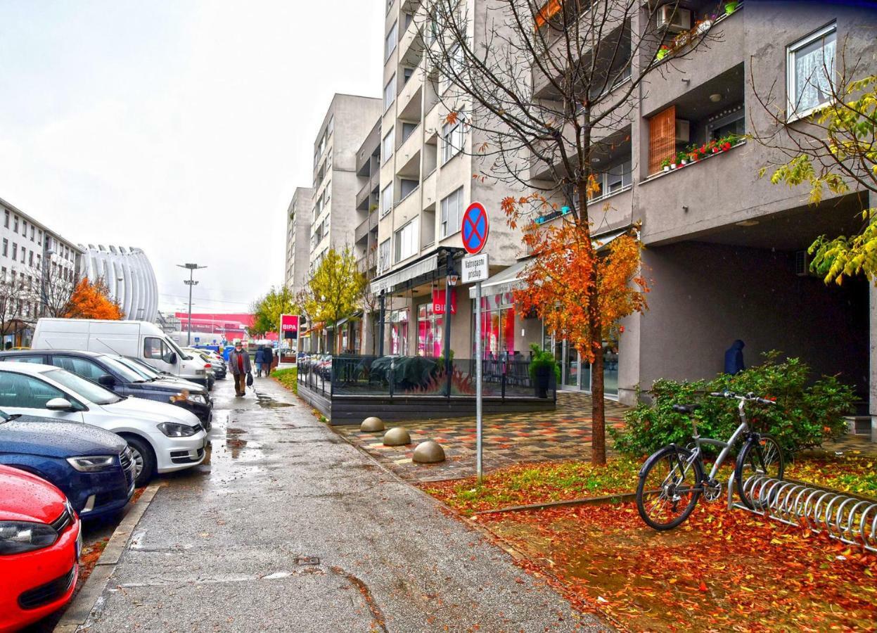 Apartments Dora Загреб Екстер'єр фото