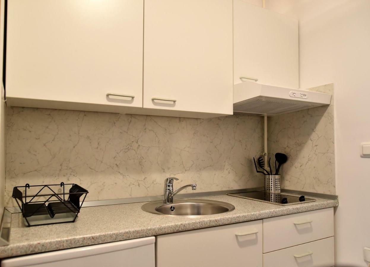 Apartments Dora Загреб Екстер'єр фото